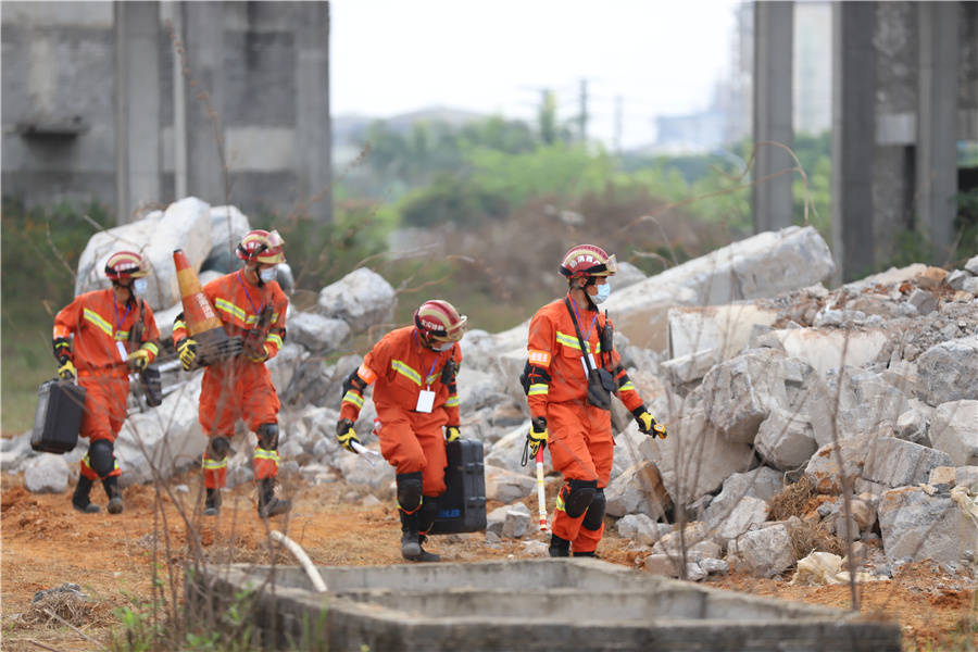 地震救援實戰演練現場(央廣網發 廣西消防總隊供圖)