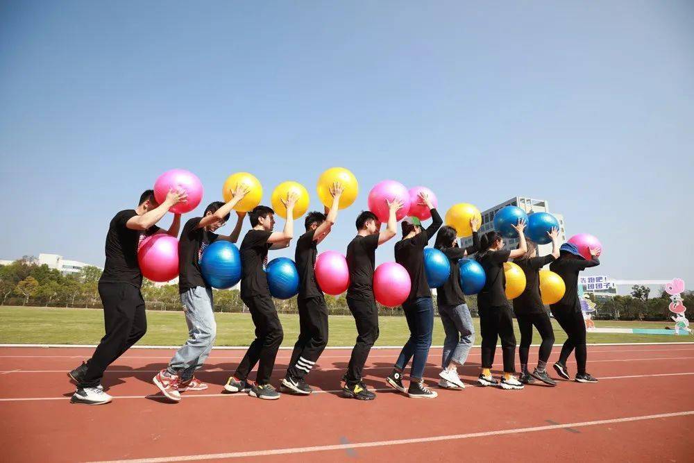 犇跑吧团团子已上线请打call