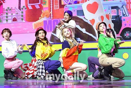 mdphoto韩国女团weekly第三张迷你专辑weplay发布会