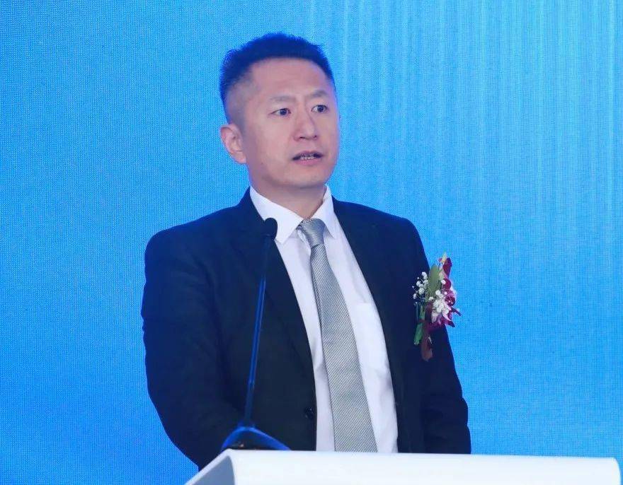 总裁——由磊中国五冶集团有限公司副总经理——张翔中国信达资产管理