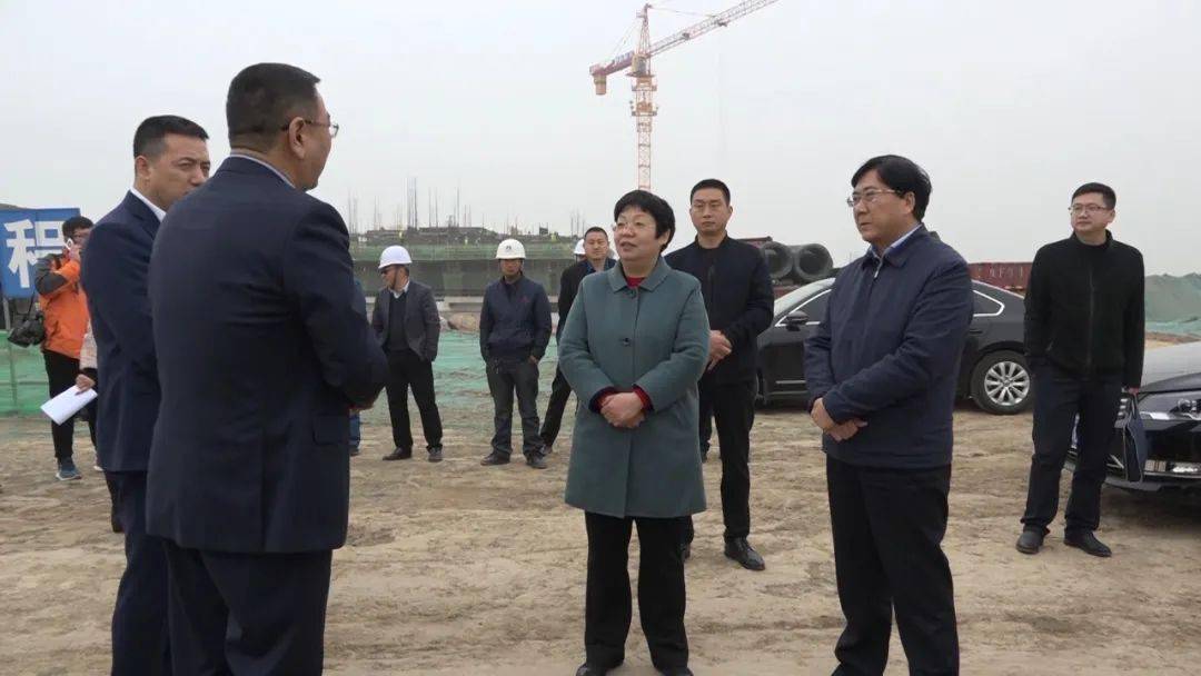 市领导到凤翔区调研经济运行和重点项目建设工作