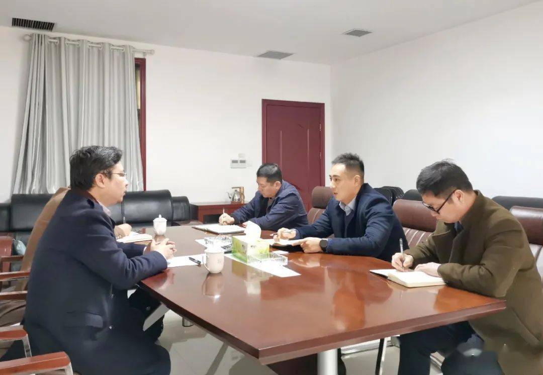 3月17日上午,区长关越到新拓洋生物化工产业园,金融科技产业园,双创