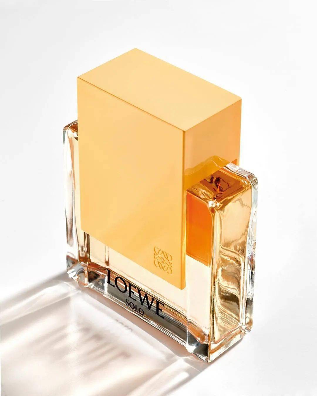 loewe羅意威的sololoeweellaeaudetoilette新香水