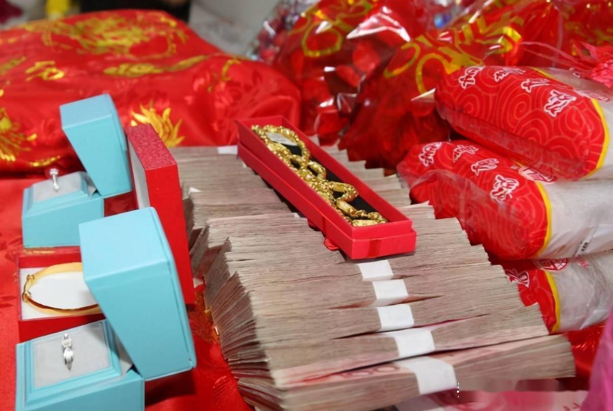 商定好了彩礼十万听闻女儿怀了孕女方父母涨到28万