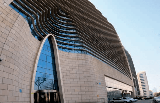 03"方便面楼"当人们来到位于济南市市中区泺源大街上的天安时代广场楼