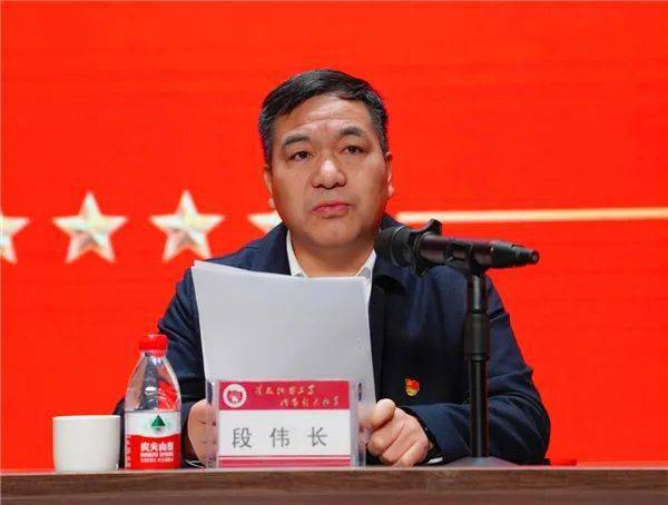 县委副书记,县长段伟长主持百年党史照亮未来,美好前景催人奋进.