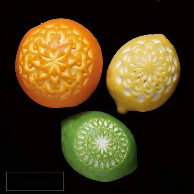 辞职3年后她雕刻水果惊艳了世界