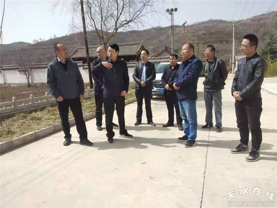 张维有督导牡丹镇春耕生产及乡村振兴工作