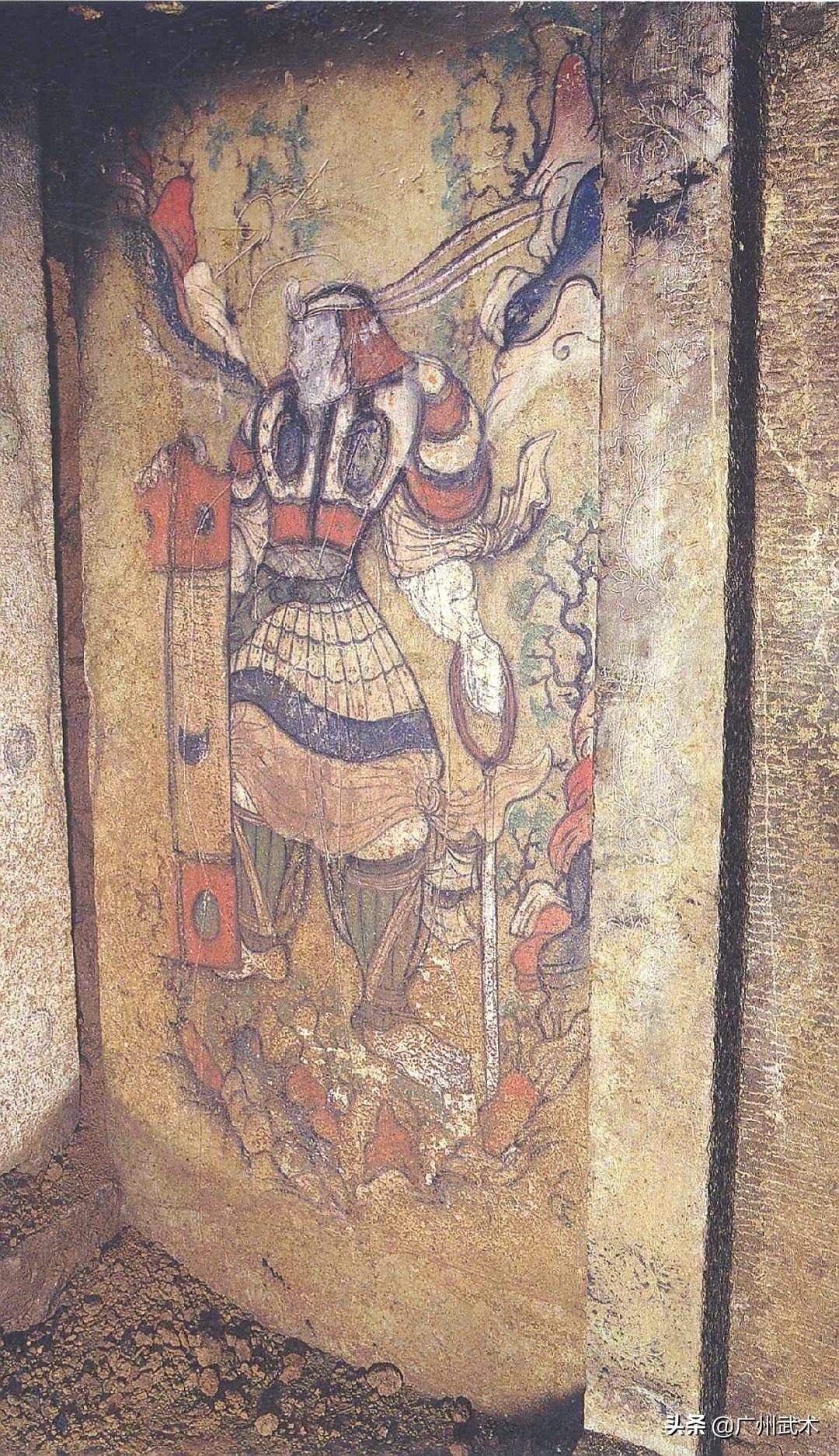 《北魏明光铠武士》