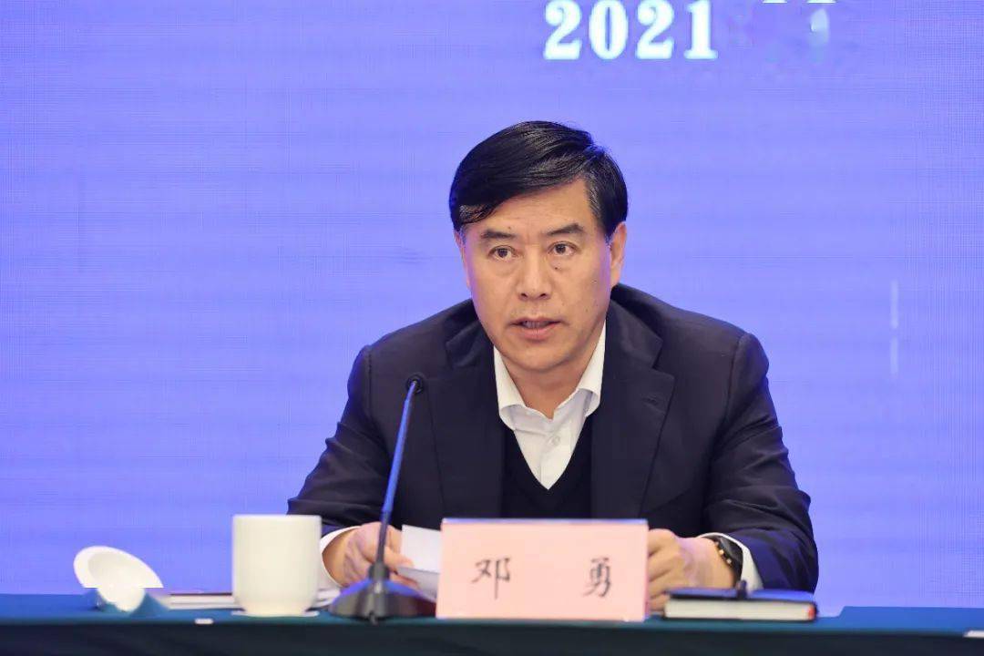 四川律师公证法律服务团送法进寺庙三年活动总结暨涉