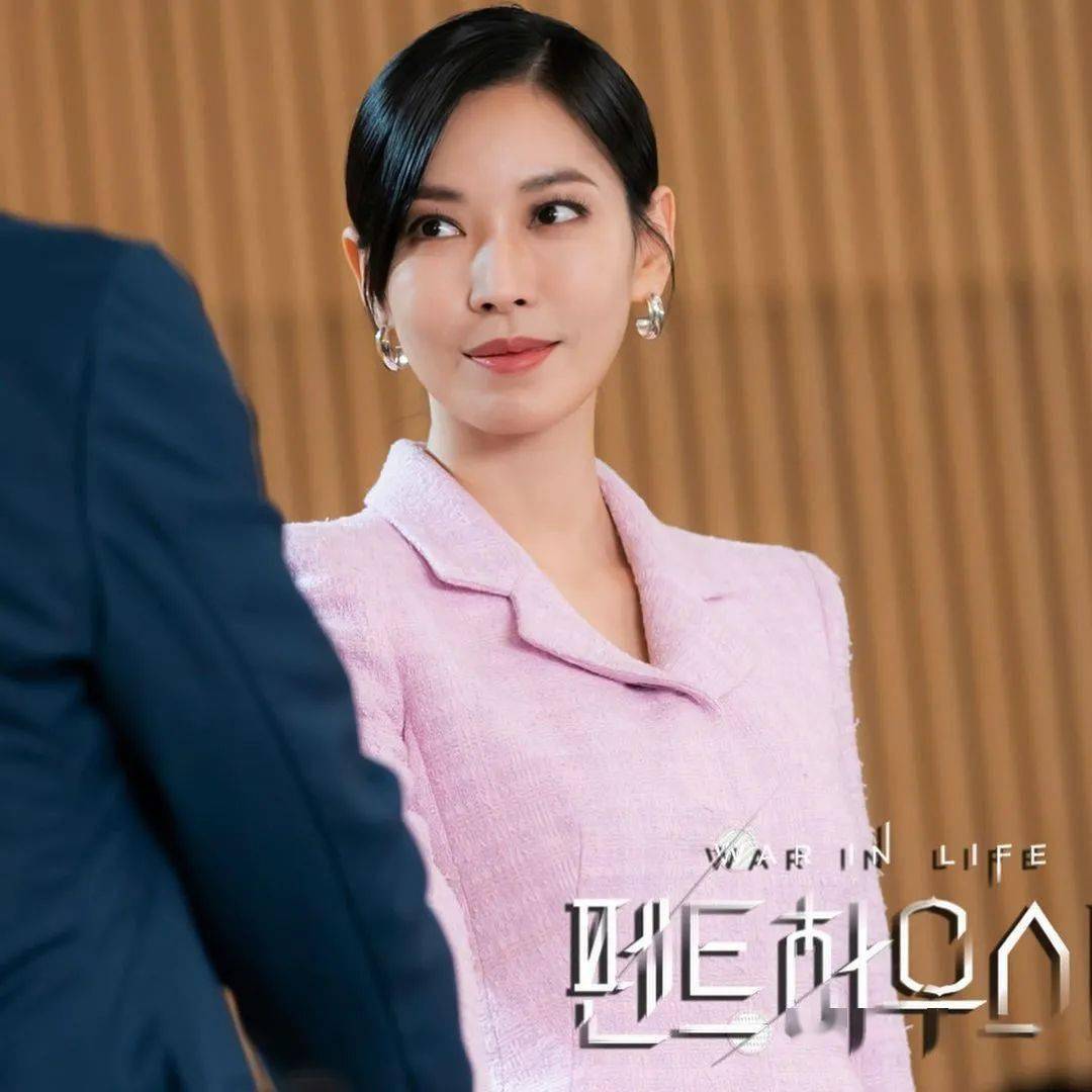 顶楼232套look组成的绝美千书真花了多少钱