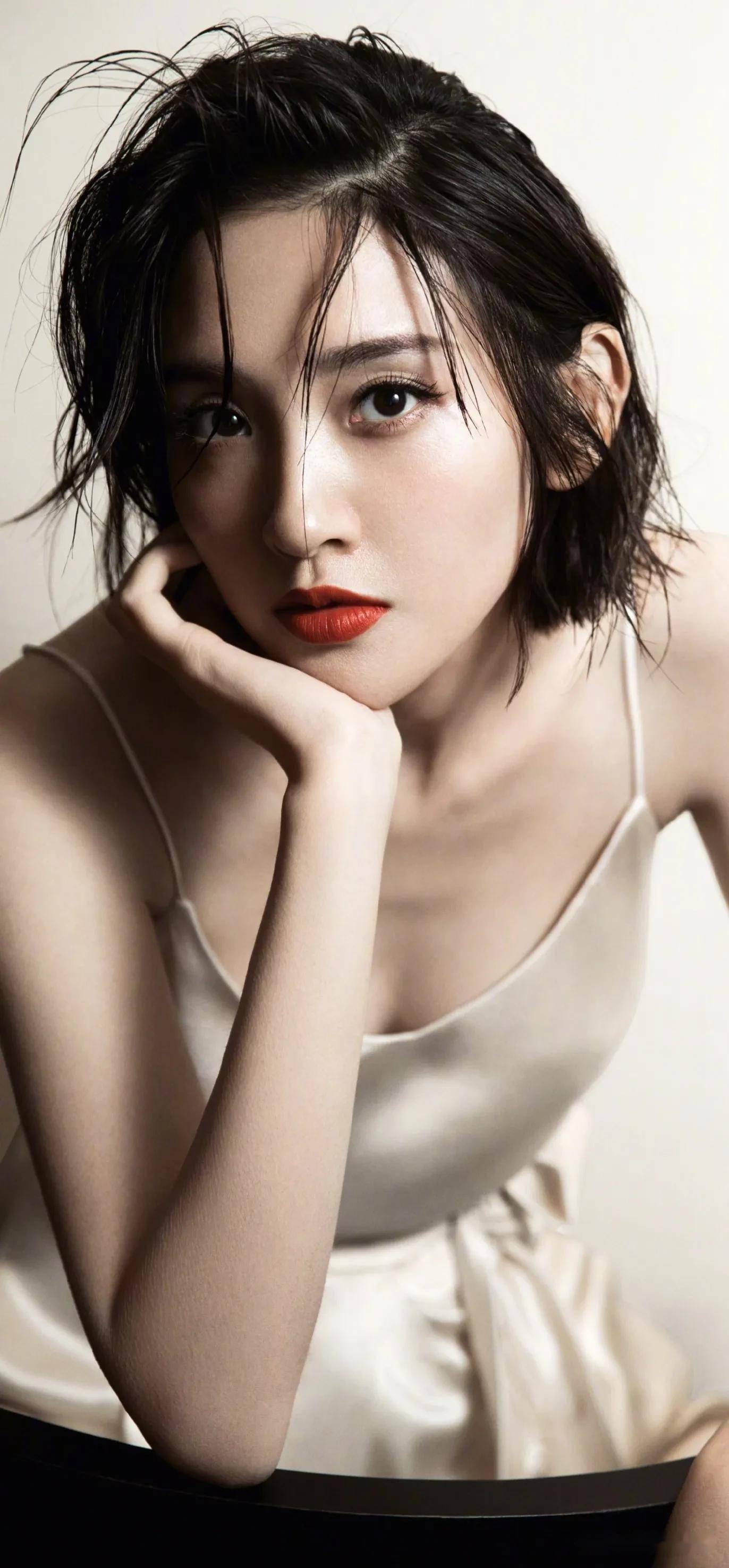 高冷与甜美并具川妹子唐艺昕超清美图1