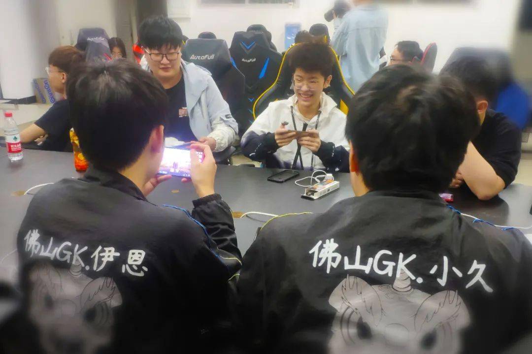 艾斯电竞王者青训营第三期正式结业!kpl俱乐部面试青训队员!