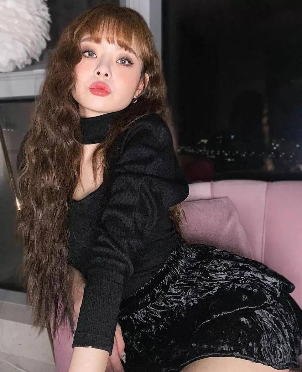 三大最火的卷发长度打造复古辣妹