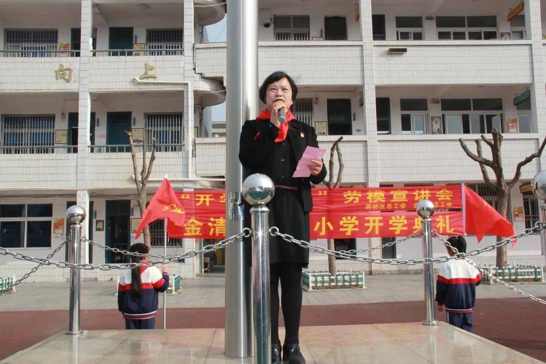 南官女儿说②丨五进六讲之巾帼宣讲进学校唱响最美时代强音