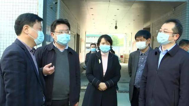 3月27日,汉川市委副书记陈情到仙女山街道,市经济开发区新冠疫苗接种