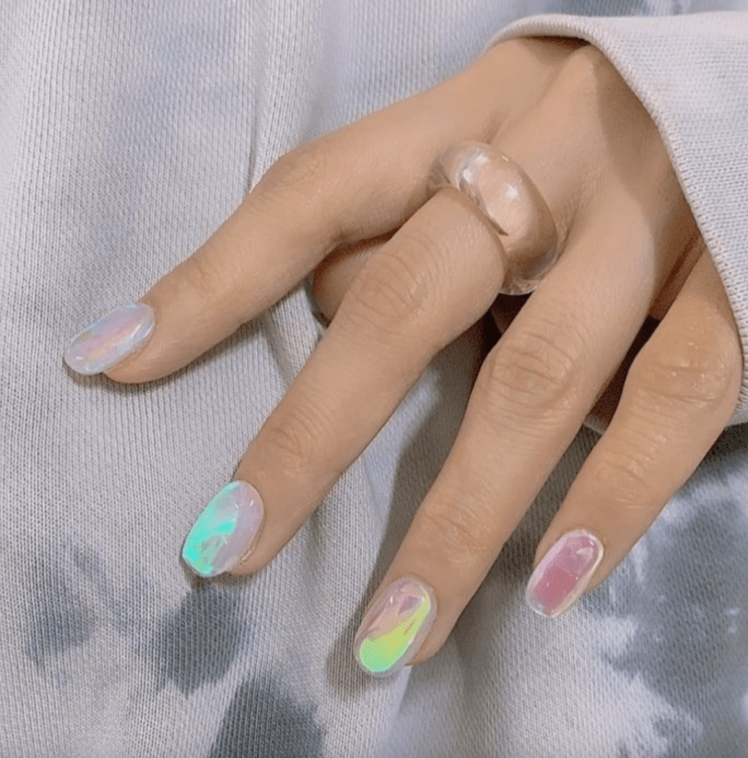 jennie带火的冰块美甲真夏天