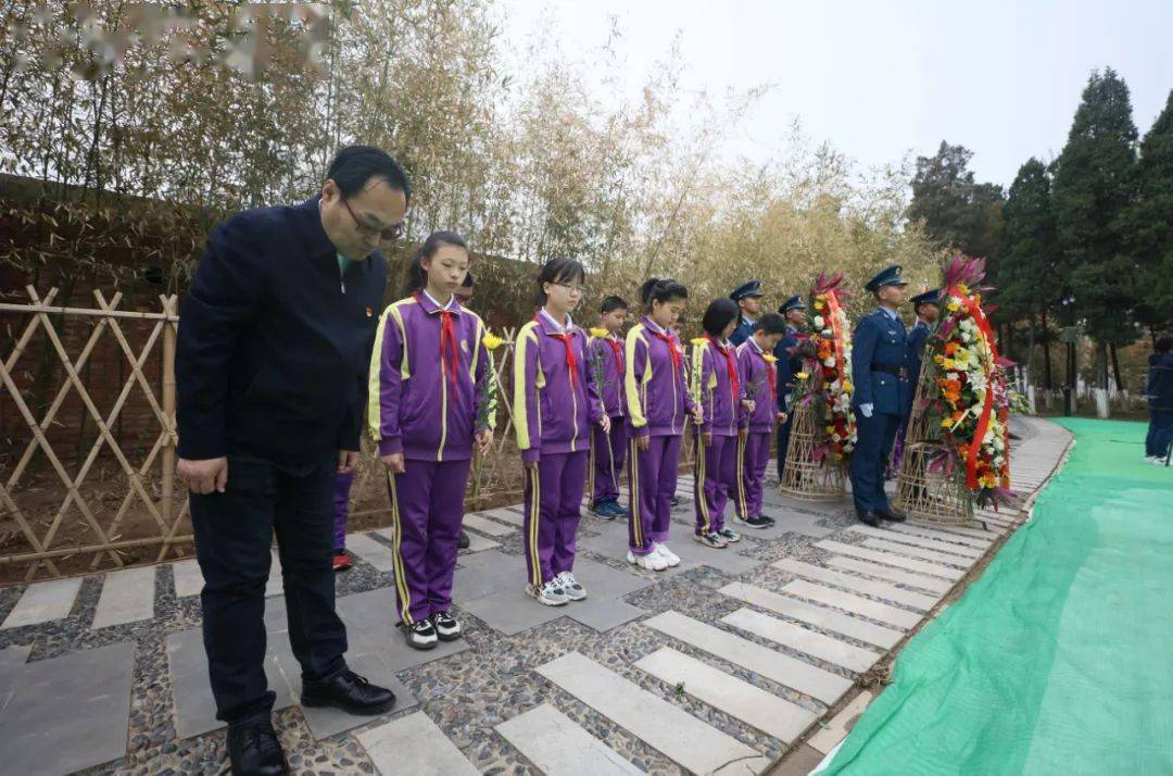 继承光荣传统,4月2日上午,红桥区解放天津烈士陵园开展"清明祭英烈"