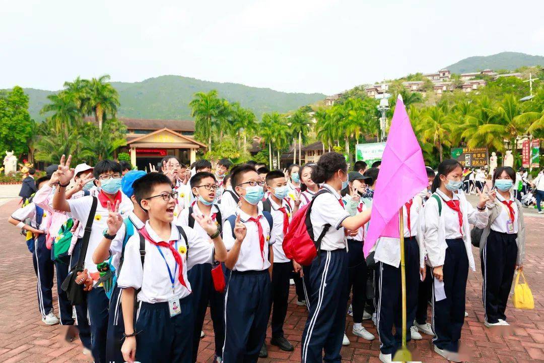 篤行少年探秘雨林三亞市第九小學六年級呀諾達研學之旅圓滿結束