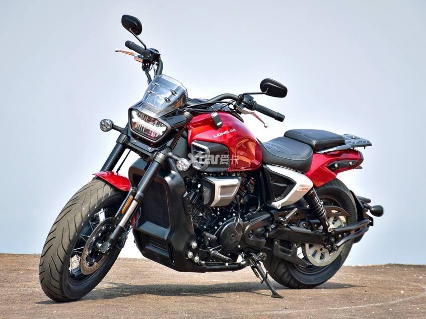 痴迷v缸的龙嘉带来杀手锏试驾龙嘉v霸650