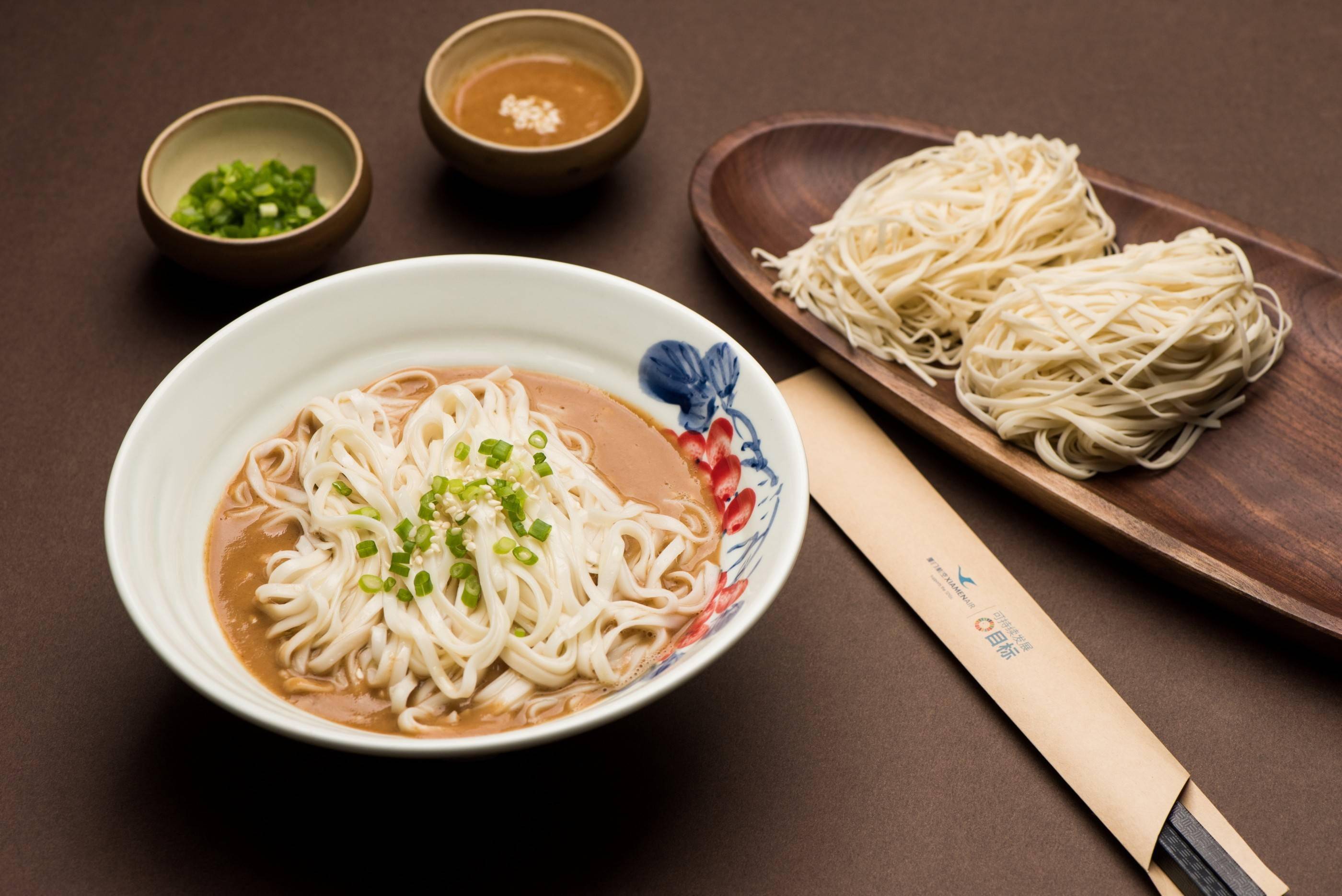 机舱变身美食街沙县小吃端上了万米高空