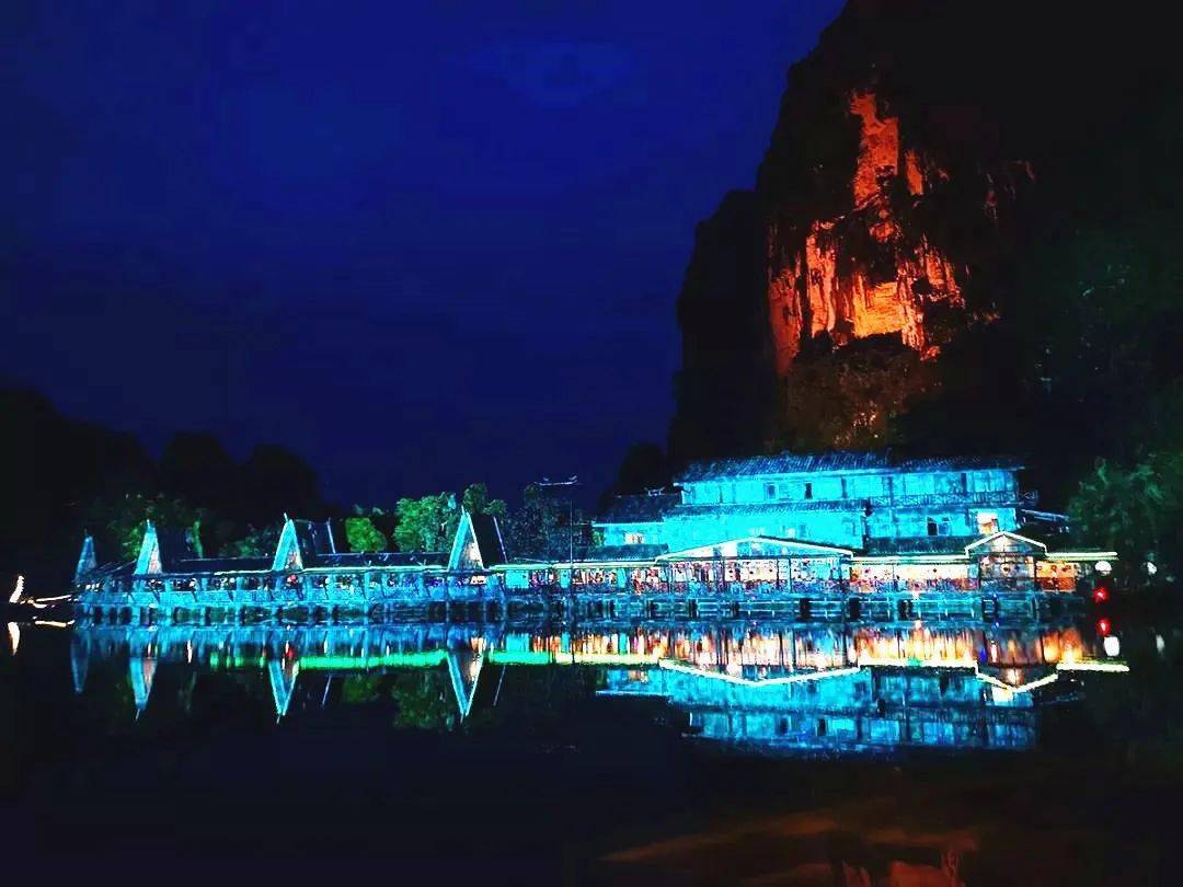 清明是烟雨的田园三月三是火一样的明仕