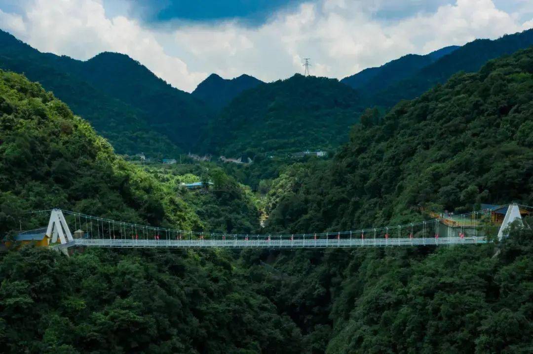 『船』游宜昌丨带你领略醉人的峡江风光!_三峡
