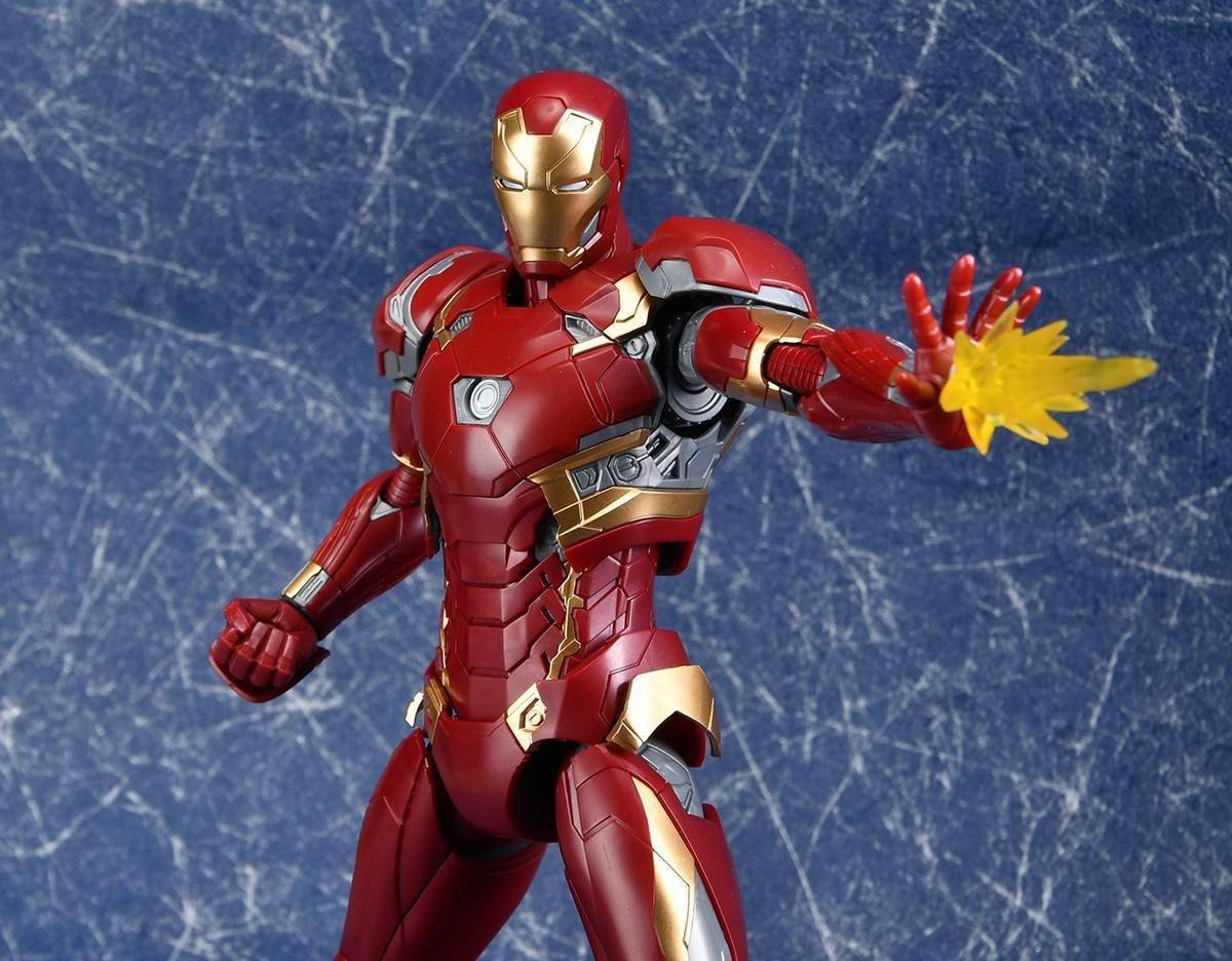 78官测:御模道1/9拼装模型 钢铁侠mk46