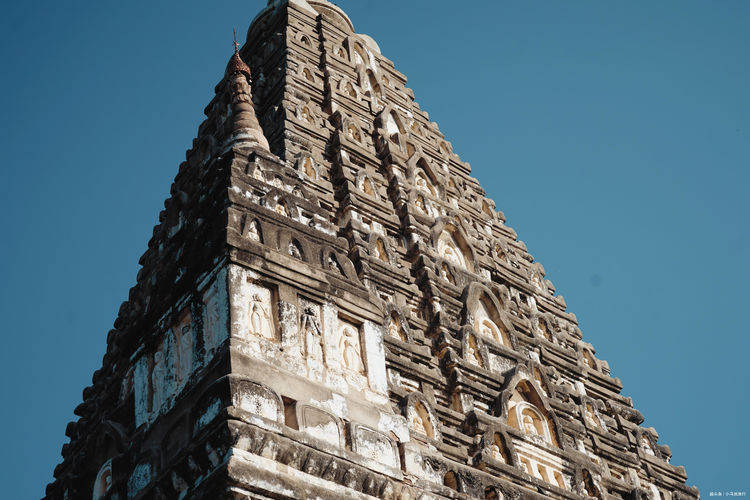 看起来落寞的缅甸千年王国，有佛塔之美，去发现蕴藏着曾经的繁华