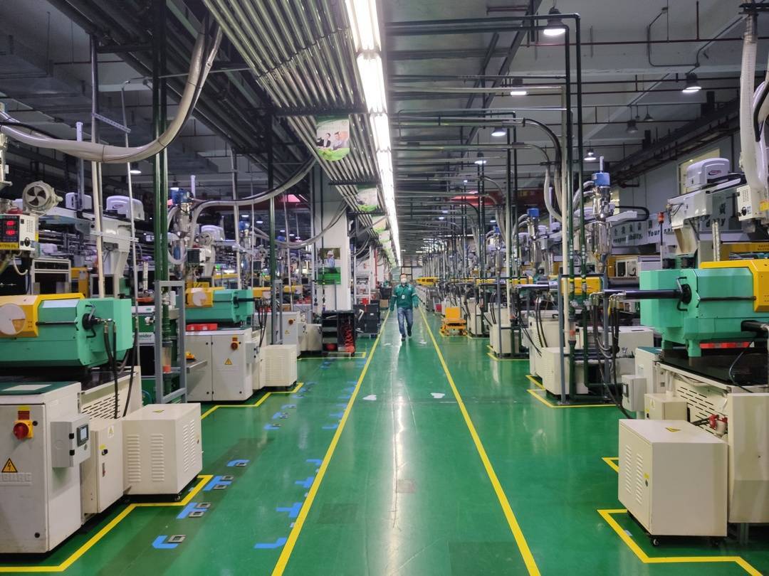 此次获评国家级绿色工厂的重庆平湖金龙精密铜管有限公司,推行绿色