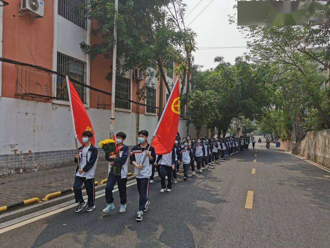 赣县中学校服图片