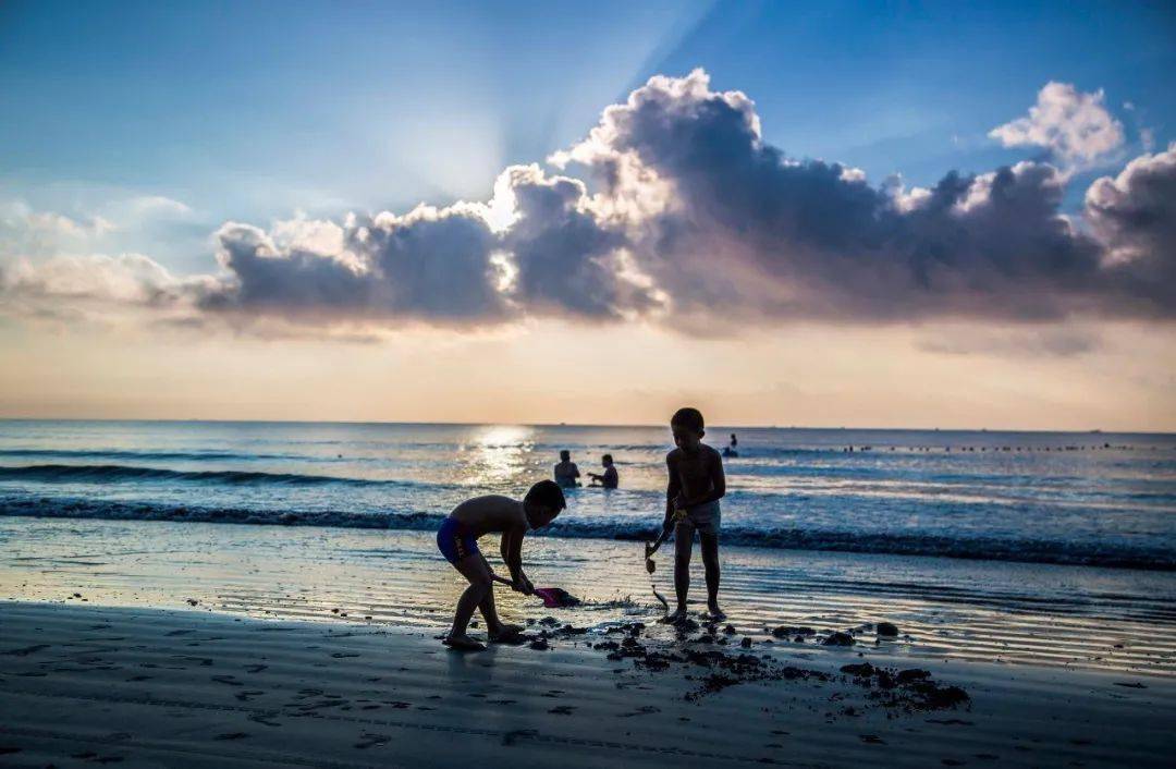 度假首选~离海只有2-3分钟,无限次畅玩沙滩√配套设施齐全,吃饭亲子
