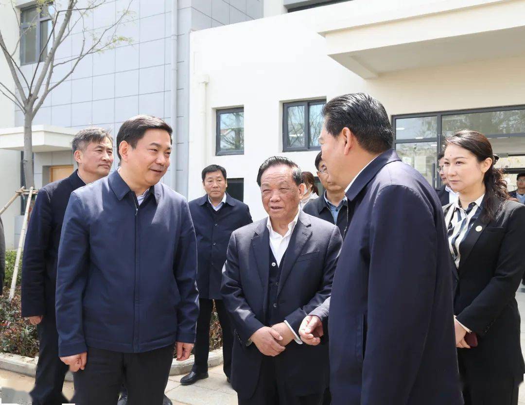 国务院研究室原主任魏礼群来新沂调研