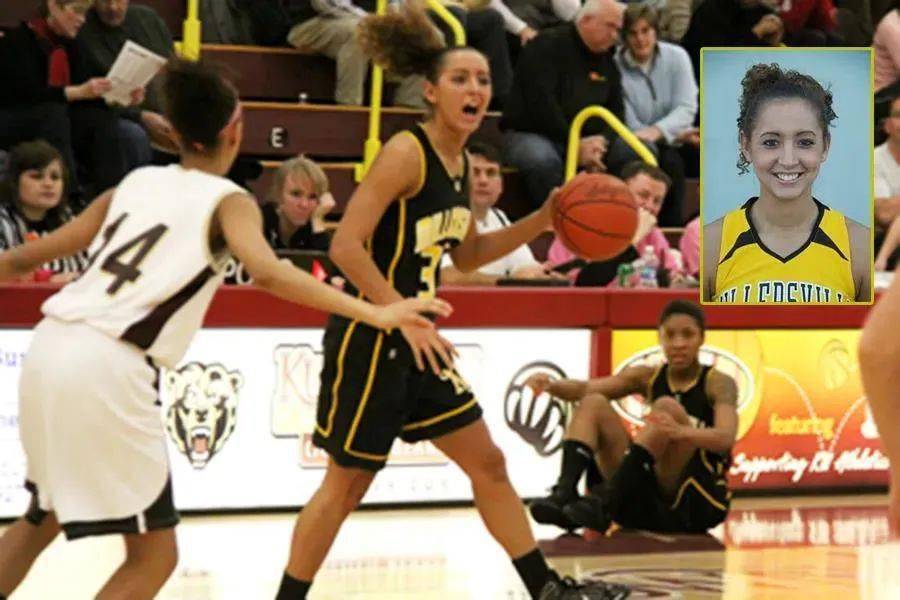 被东契奇狂撩的女裁判,竟然是这种身份!_阿什利·莫耶