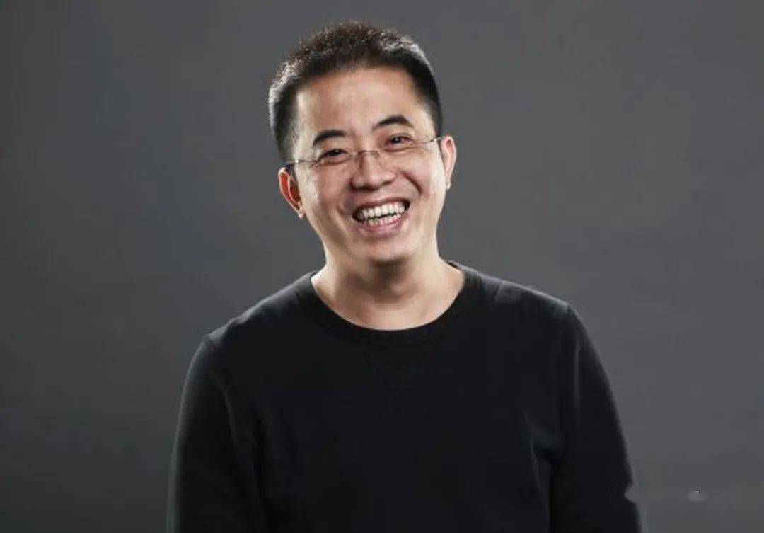 小米ipo上市后退休的黎万强,将再次出山操刀小米汽车的品牌,市场和