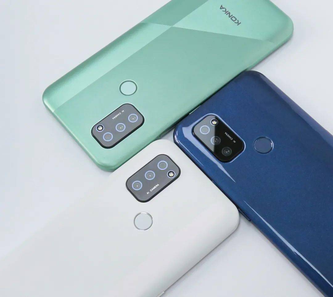 总有一款称人心意,凭借着亮丽的外观,康佳x10在展会上引起不少人的