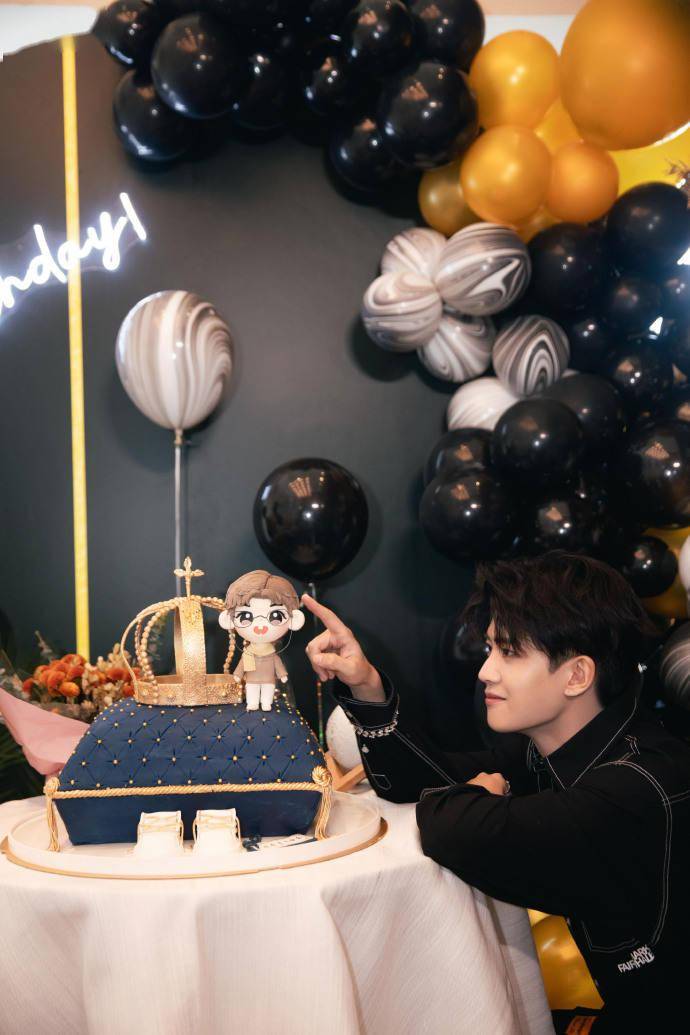 任嘉伦首支mv立释出祝任嘉伦生日快乐永远被爱