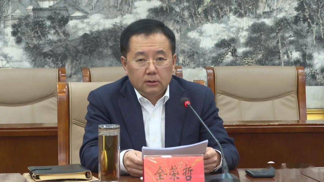 河北迁西全荣哲主持召开县政法队伍教育整顿领导小组第二次扩大会议暨