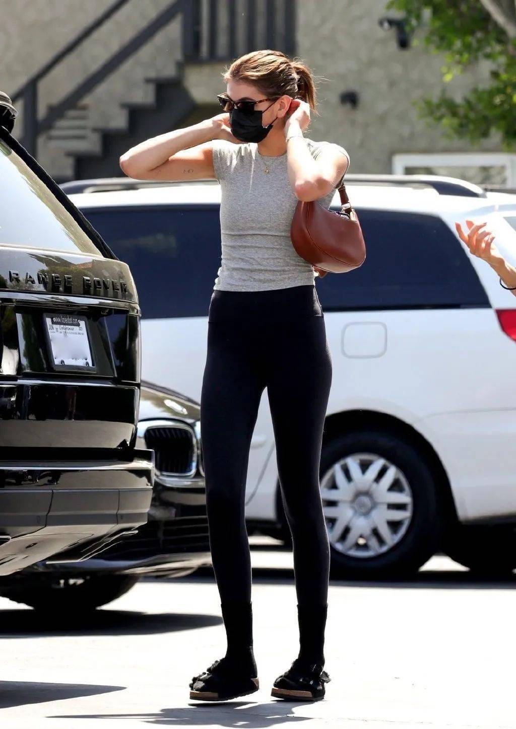 要说比度假穿搭 肯定是kendall赢啊!_bella