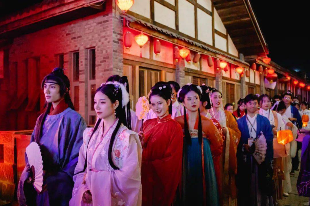 有诗有酒有华裳合肥新晋汉服打卡圣地曝光