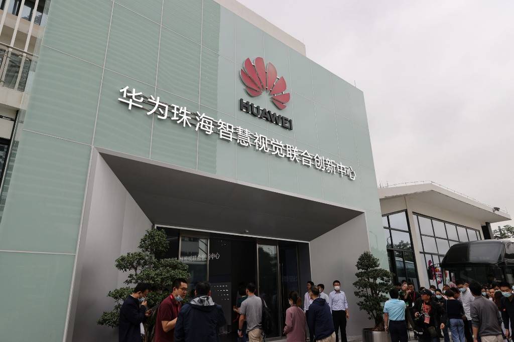视觉|图集丨【大湾区 大未来】珠海“黑科技”上天入海 海上机器人乘风破浪