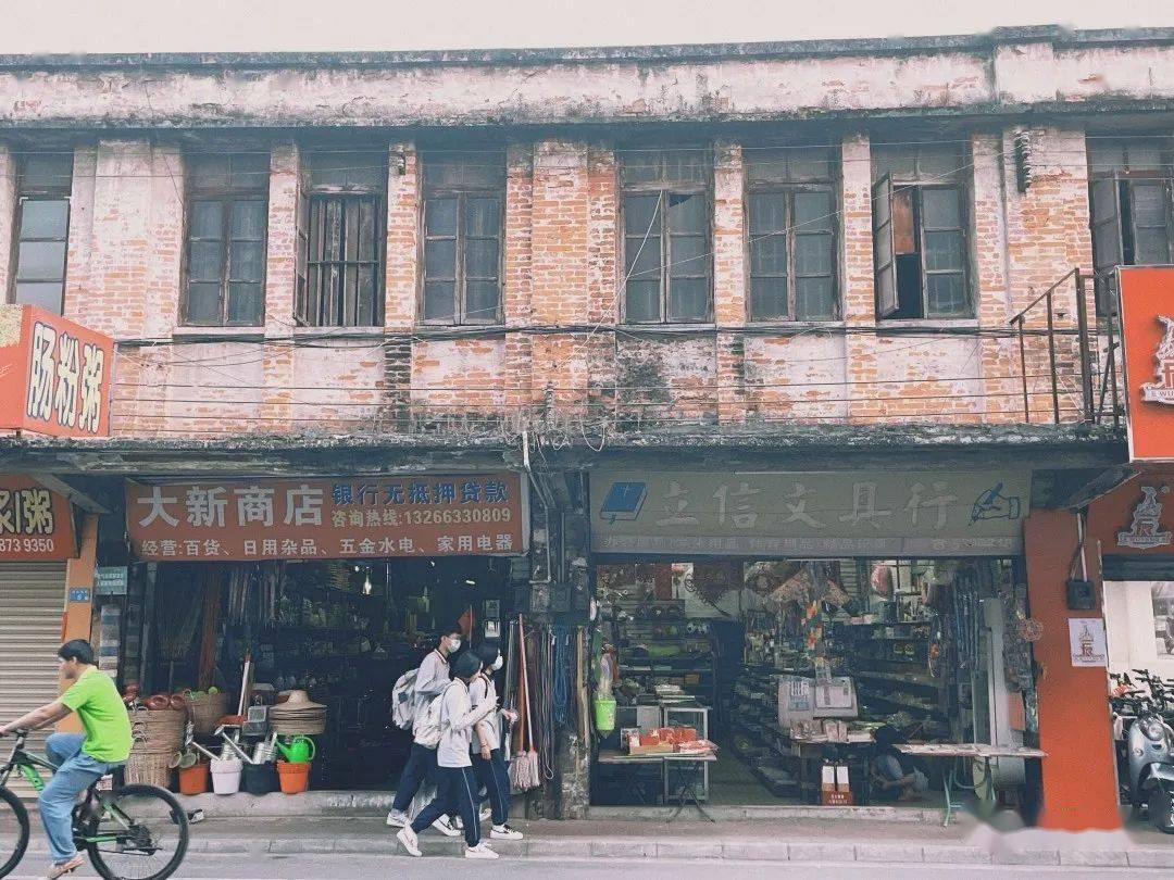 从民国时的蟾园大戏院到1958年建成的盐步戏院再到1987年改建为盐步影