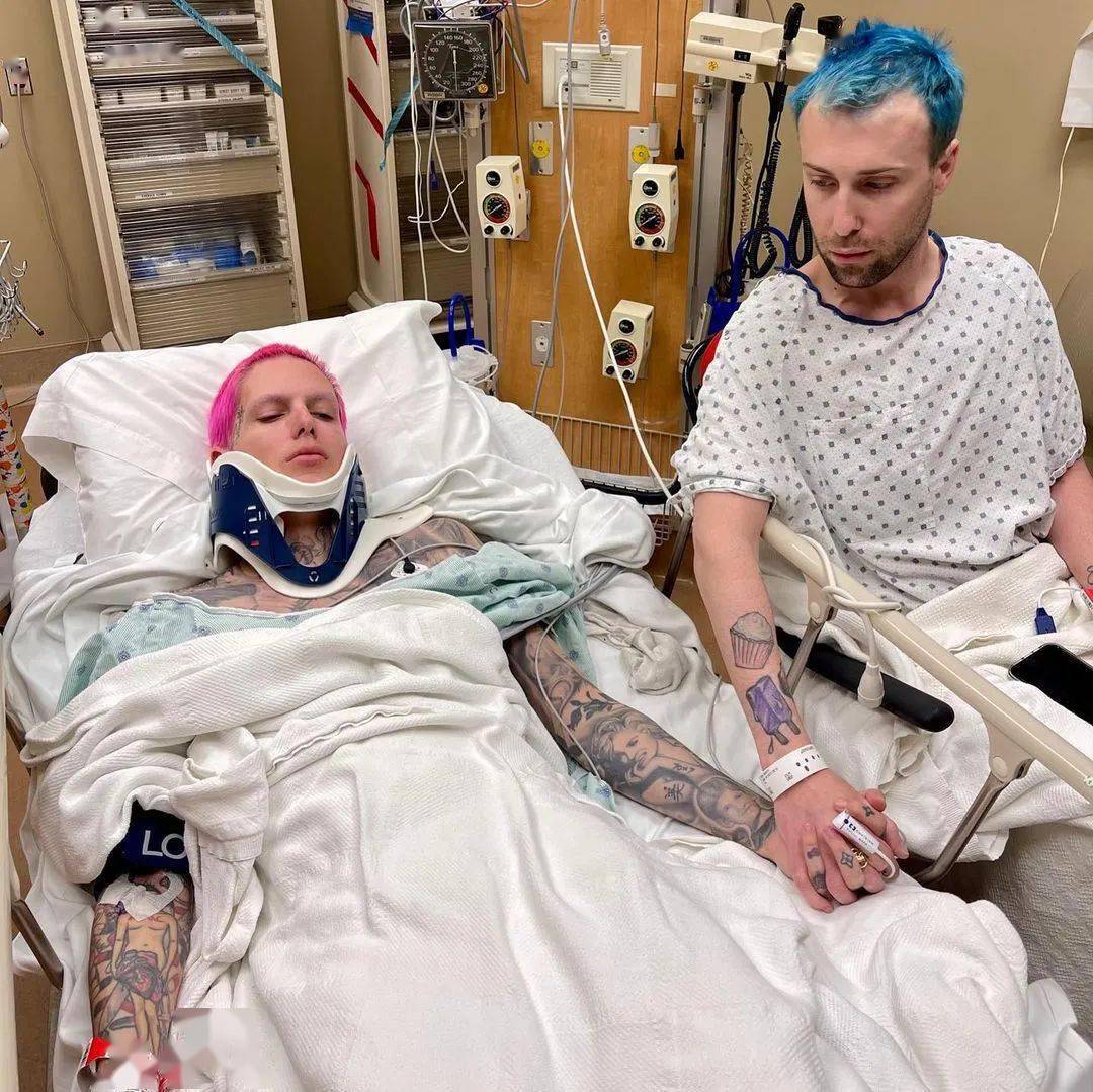 jeffreestar因车祸住院命大活下来了