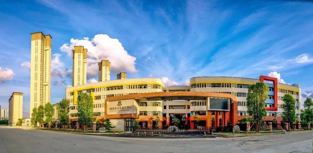 顺德均安第一所民办学校,最吸引家长和学生的地方到底是什么?