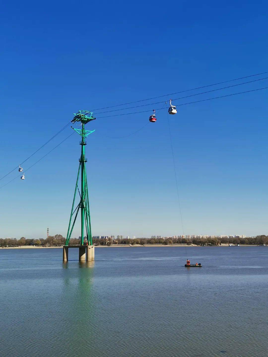 是演练|今天松花江哈尔滨段主航道也通航了