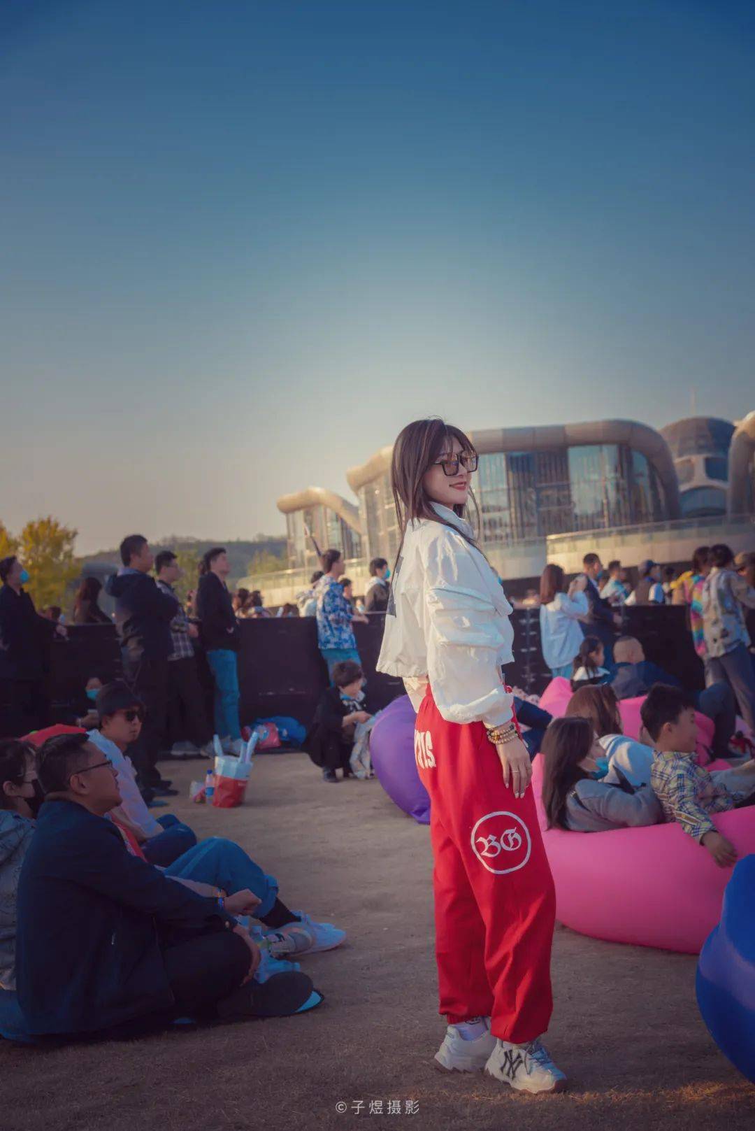 拍照怎么带音乐 6e2238a0f49e4892931bf8a77aec6663.jpeg