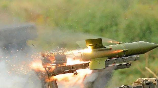 9k11(北约代号:at-3耐火箱)反坦克导弹和rpg火箭筒组成的伏击阵地