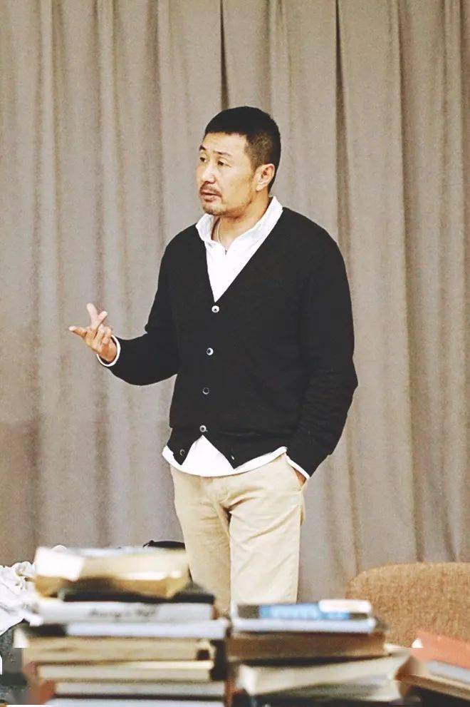 天窗主演之杨溢爱情本就不是狭隘的东西