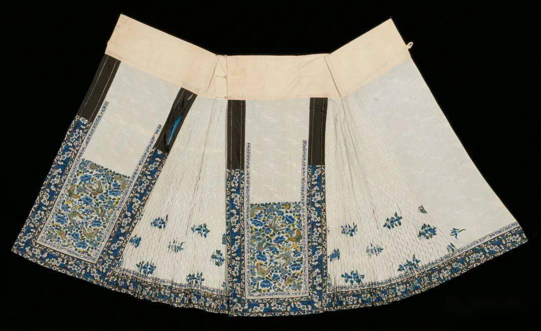 原创花和蝶红楼梦里染过自然美景的衣裙