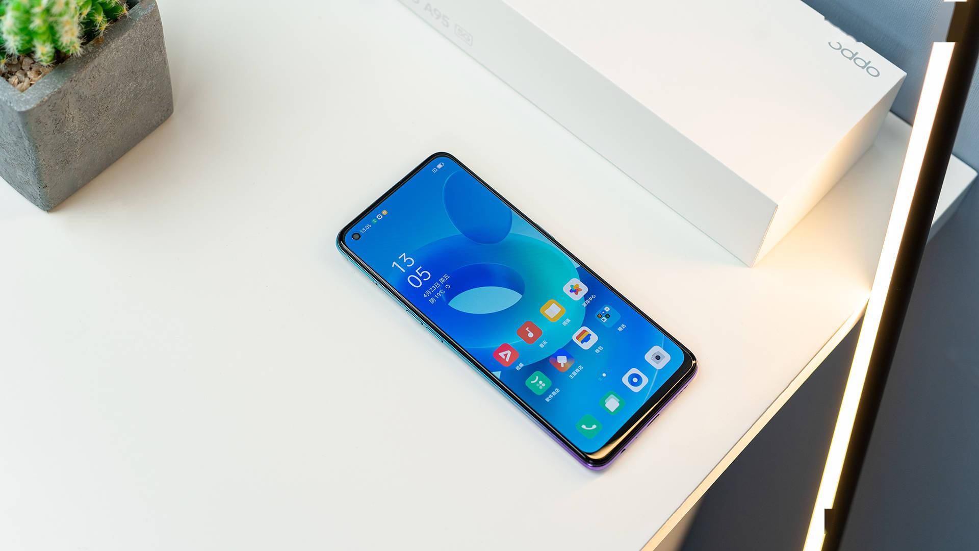 轻薄幻彩畅快体验oppoa95图赏